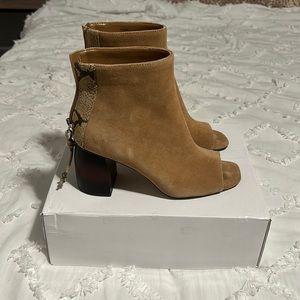 Cute suede boots